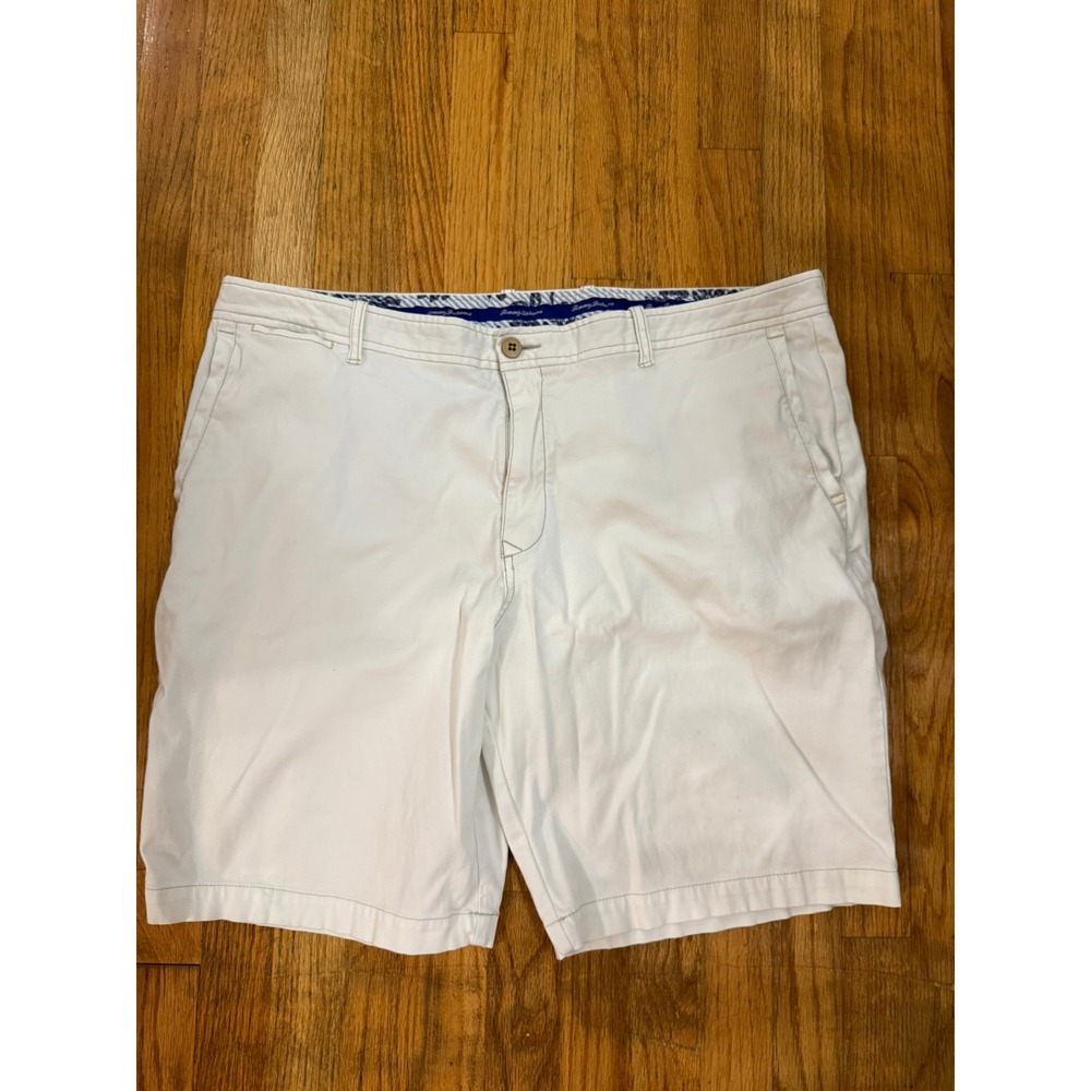 Tommy Bahama Shorts Mens 42 White Flat Front Casual Chino Flaw
